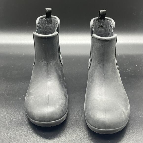 Crocs Women’s Freesail Bootie Black Size 4 Slip On Water Resistant - Picture 3 of 6